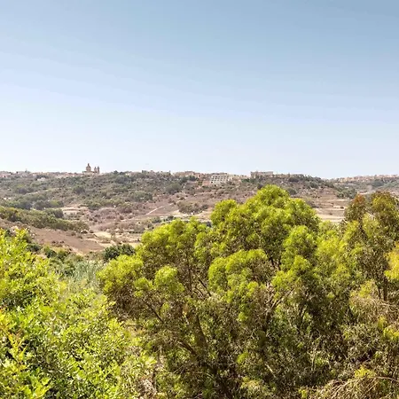 Ta Lucija Sleeps 4 With Private Pool * Marsalforn