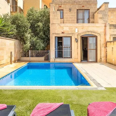 Ta Lucija 2 Bedroom With Private Pool 马萨佛恩