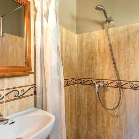 Villa Ta Lucija Sleeps 4 With Private Pool Marsalforn