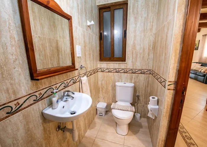 Ta Lucija Sleeps 4 With Private Pool Marsalforn