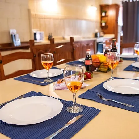 Ta Lucija Sleeps 4 With Private Pool Villa Marsalforn
