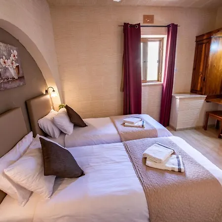 Ta Lucija Sleeps 4 With Private Pool * Marsalforn