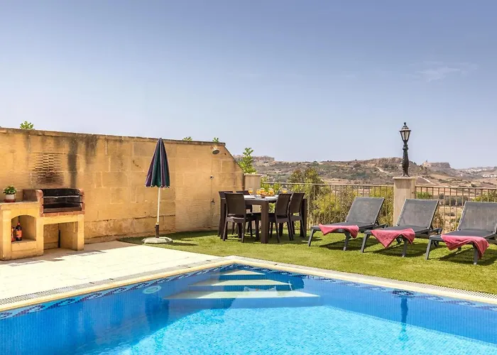 Ta Lucija Sleeps 4 With Private Pool Villa Marsalforn