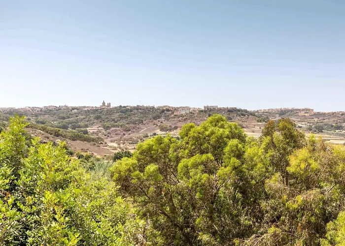 Ta Lucija Sleeps 4 With Private Pool * Marsalforn