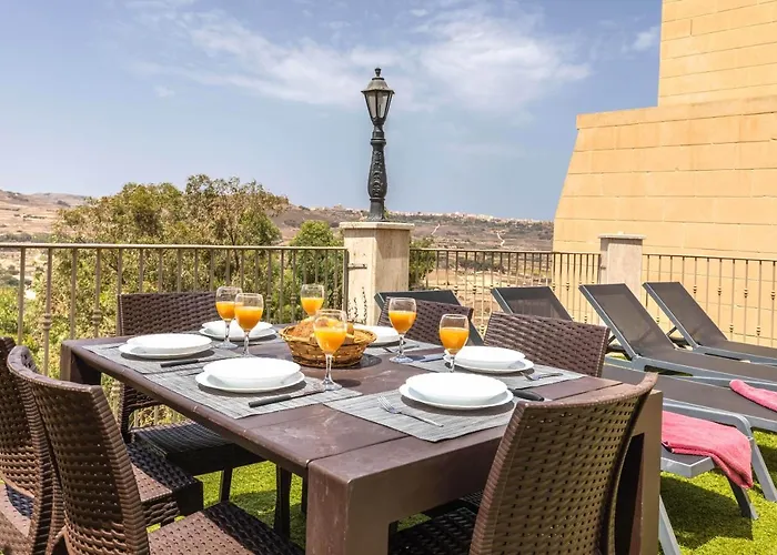 Ta Lucija Sleeps 4 With Private Pool * Marsalforn