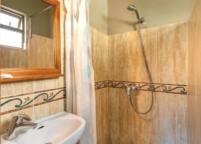 Villa Ta Lucija Sleeps 4 With Private Pool Marsalforn